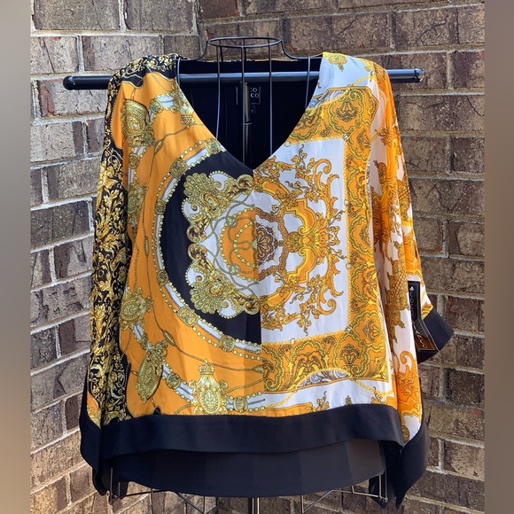 Coco Bianco Printed Top NWT - Picture 3 of 9